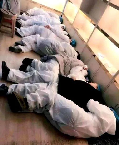 新冠疫情终结的时间与条件探究，何时能迎来疫情结束的希望曙光？