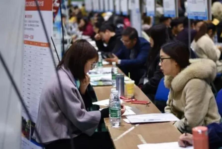 2023年疫情形势展望及应对策略探讨