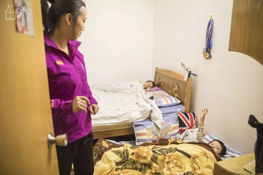 澳门与上海,疫情管制下的双城记—最新政策对比与民生影响深度解析 澳门与上海,疫情管制下的双城记—最新政策对比与民生影响深度解析