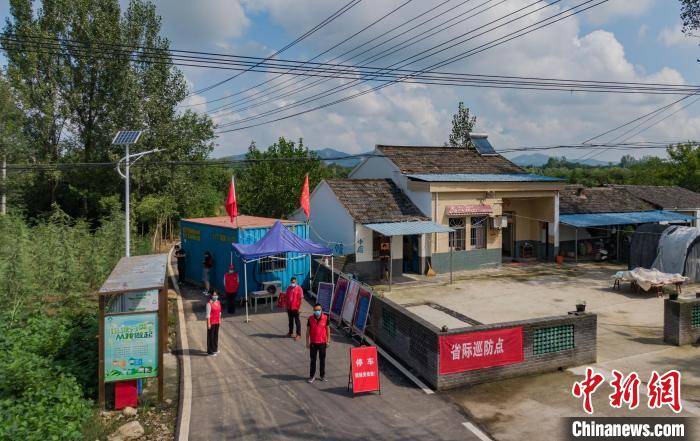 澳门疫情趋稳与甘肃防控升级，双城记下的中国抗疫新动态