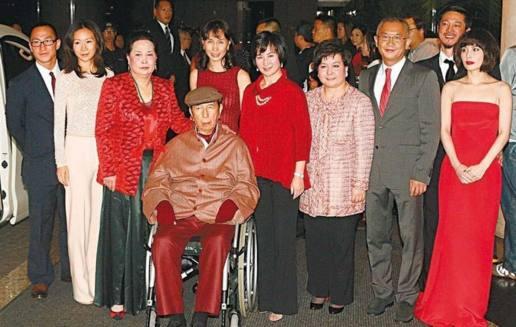 澳门疫情再起，小城大考下的韧性、挑战与未来