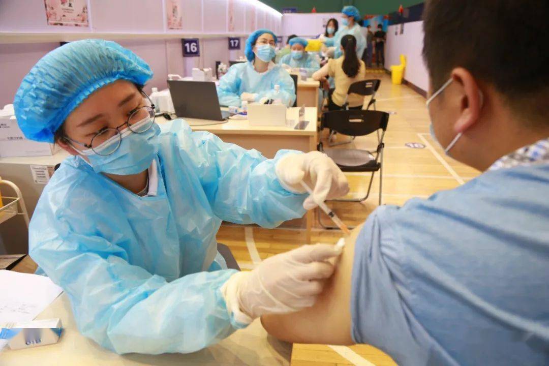 北京疫苗在贵州，跨省接种政策与疫情下的选择