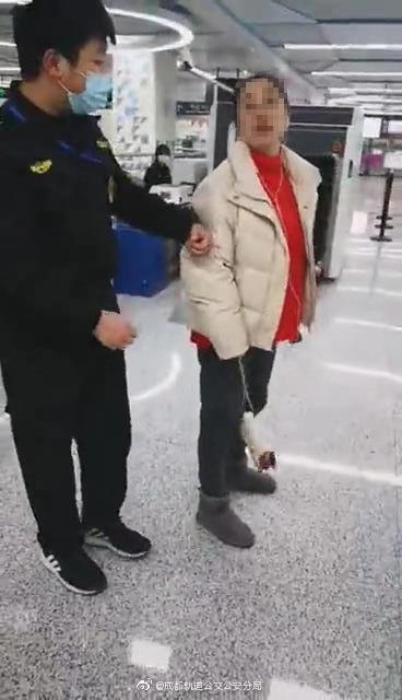 口罩令再升级，北京地铁新规背后的公共卫生考量