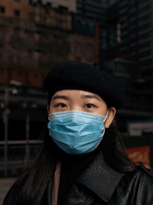 口罩下的北京地铁，一幅城市肖像的隐秘与真实