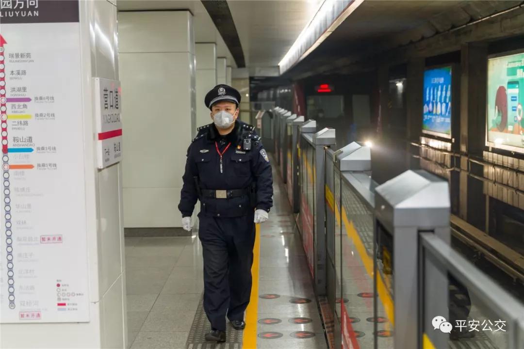 天津地铁佩戴口罩，公共健康与个人责任的平衡之道