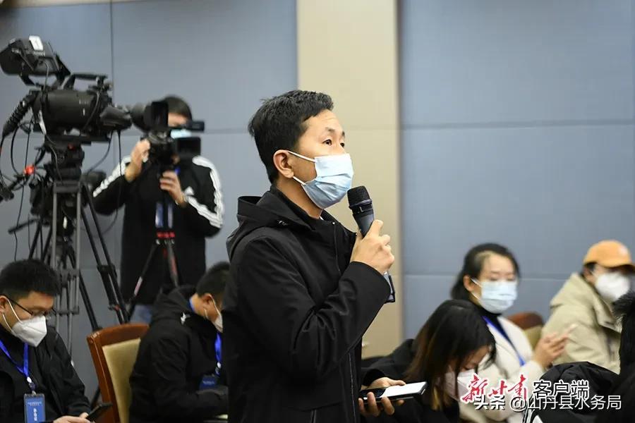 香港疫情与湖北省疫情等级对比，防控策略与成效分析