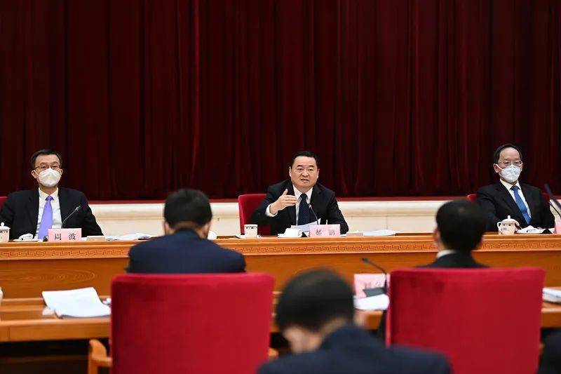 疫情下的领导力，河南省委书记与香港特首的治理对比