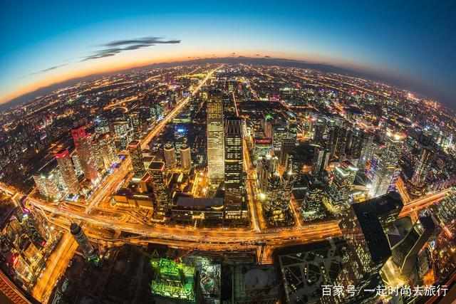 疫情后北京大迁徙，10万人的离开与一座城市的自我重塑