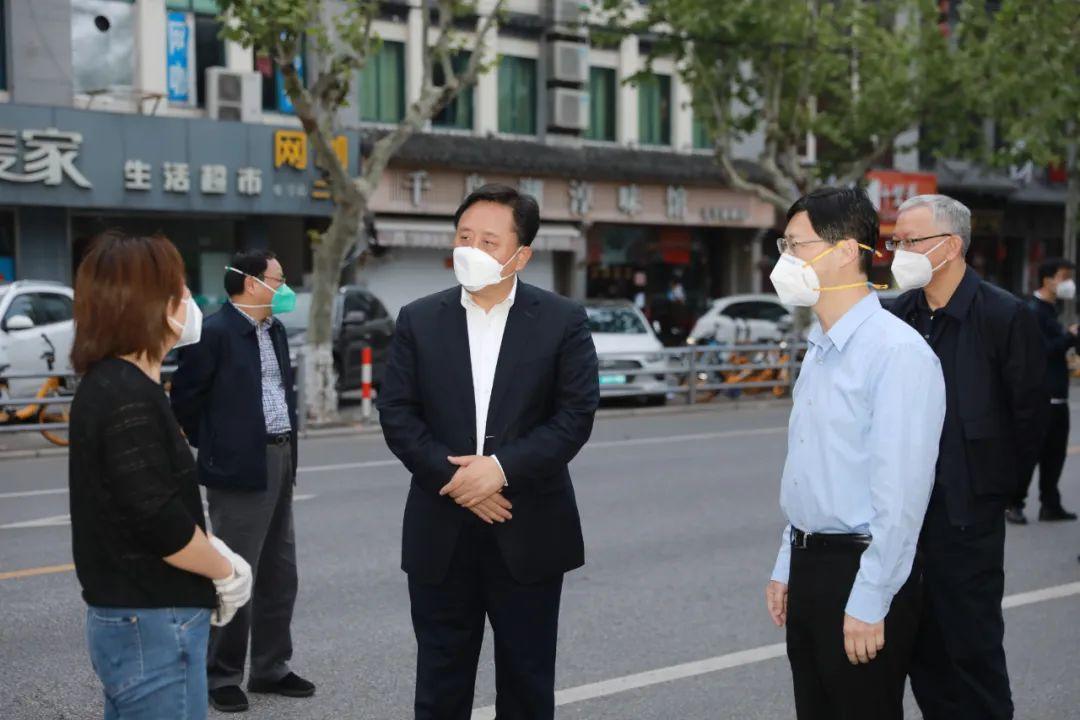 疫情双城记，北京防控升级VS西安社会面清零，最新动态与深层启示