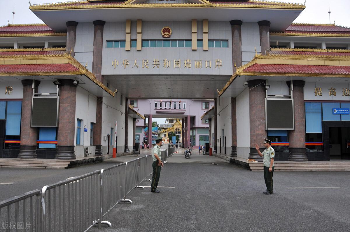 双城战疫实录,武汉封城与北京精准防控的抗疫细则对比与启示 双城战疫实录,武汉封城与北京精准防控的抗疫细则对比与启示