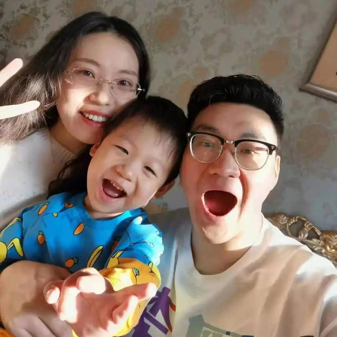 双城记，北京疫情反弹下的防控升级与长沙动态清零的精准博弈