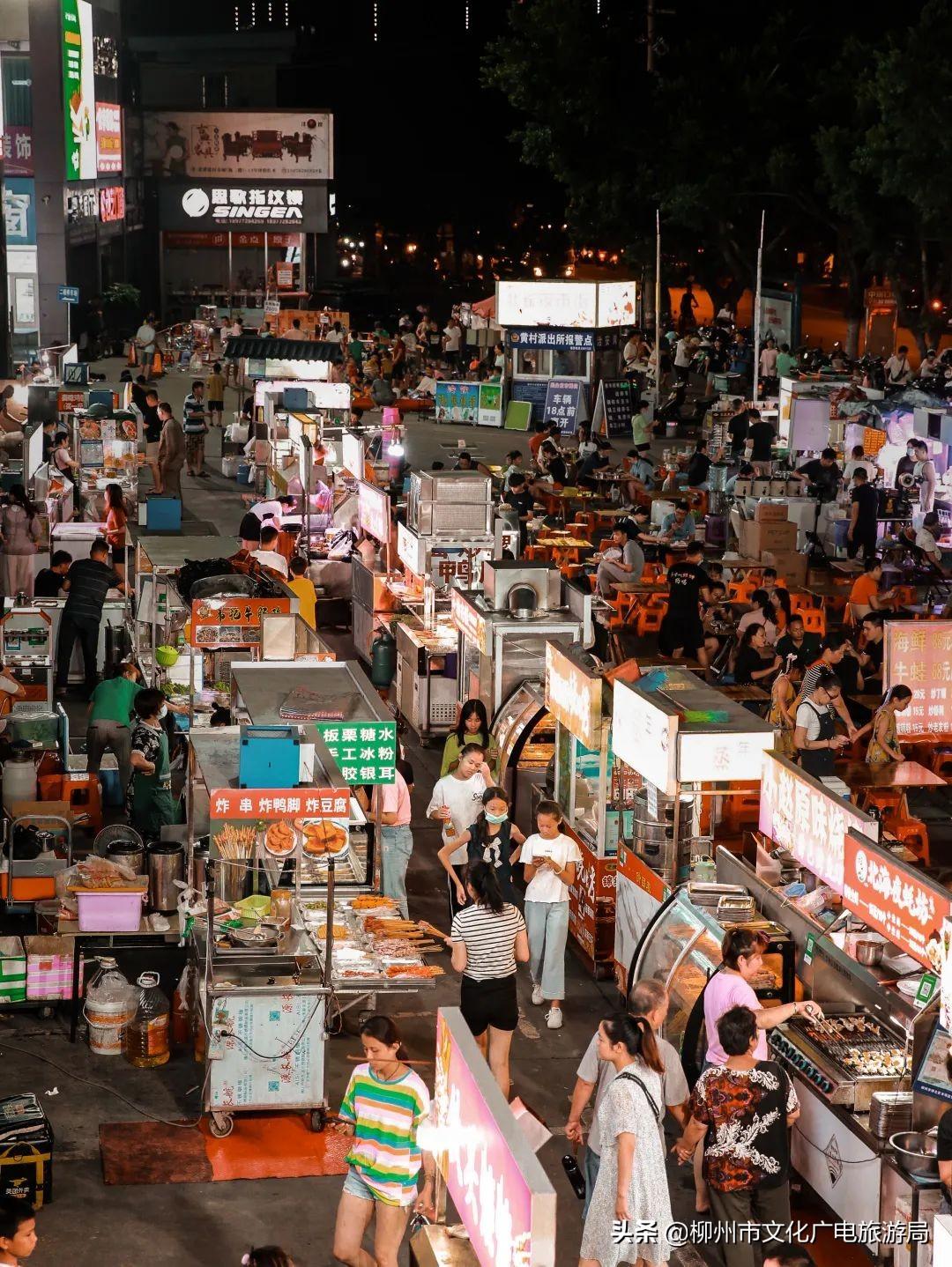 沈阳鸡架霸屏热搜背后，一座城市的烟火气与集体记忆