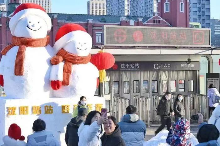 冰封盛京，沈阳疫情封锁令下的城市脉动与人性温度