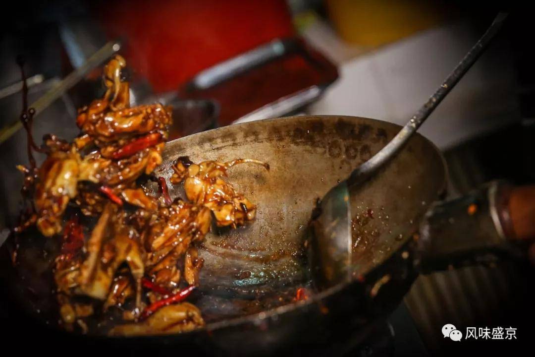 鸡架与围城，沈阳疫情下的味觉乡愁与城市韧性