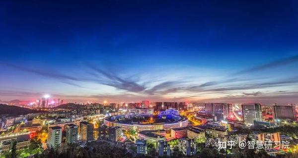 济南封了，一座城市的静默与韧性