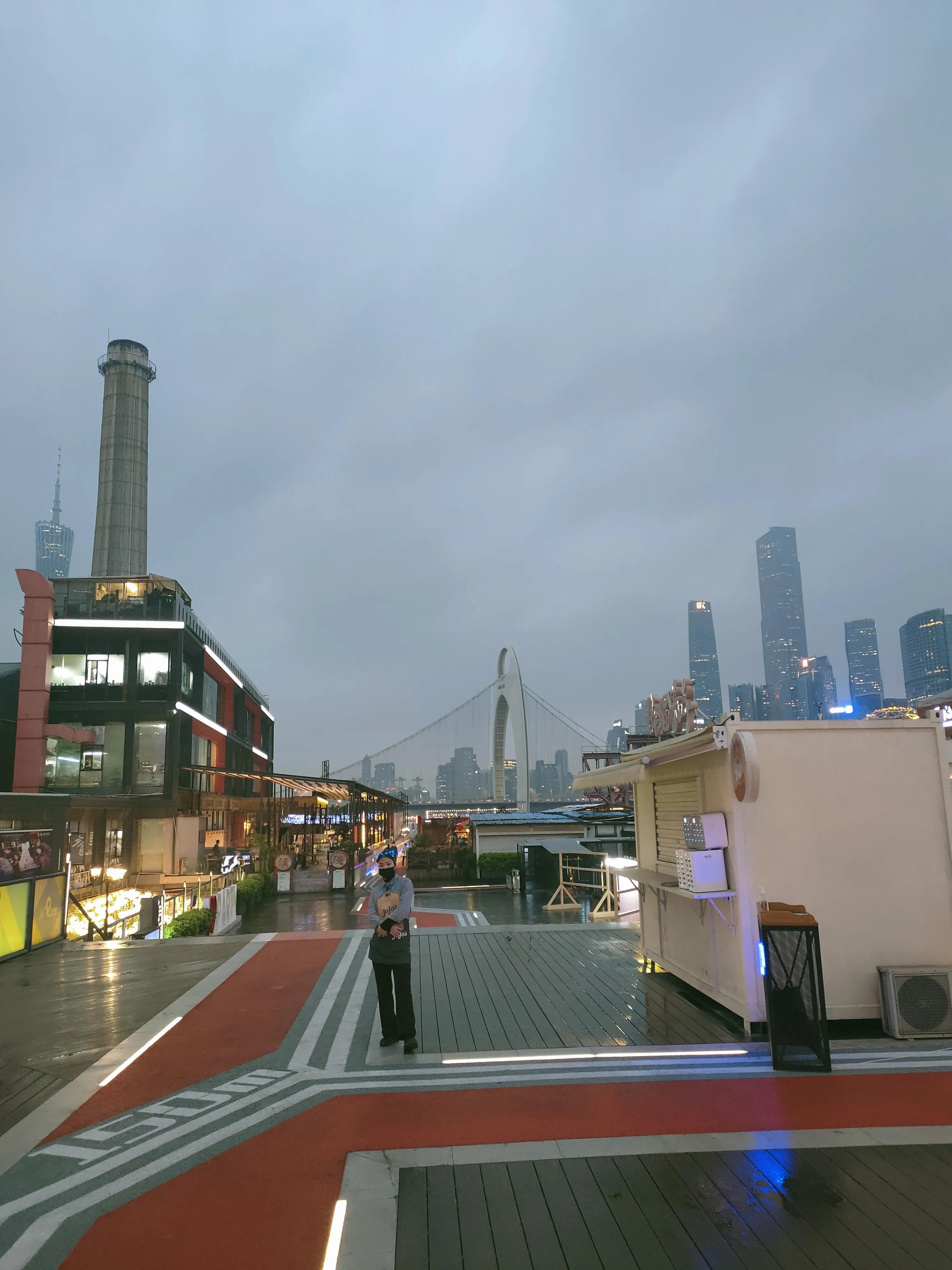 广州工地突发疾病疫情，公共卫生应急与城市建设的双重挑战