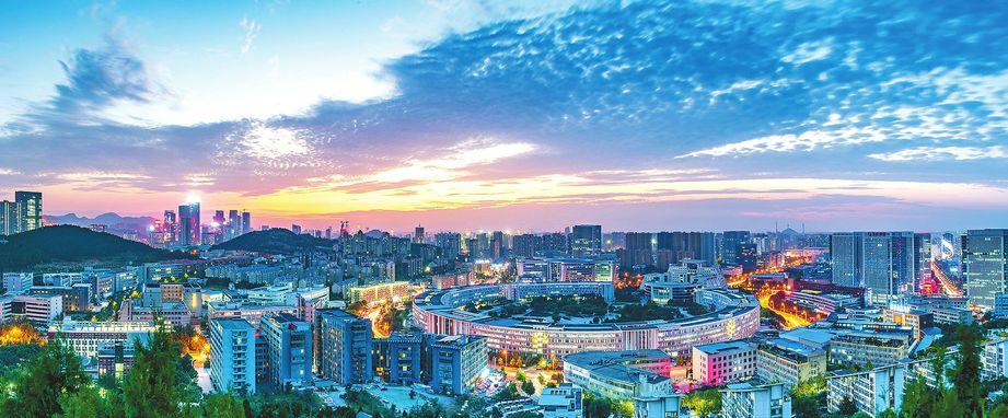 济南城管工地执法，守护城市文明的钢铁卫士