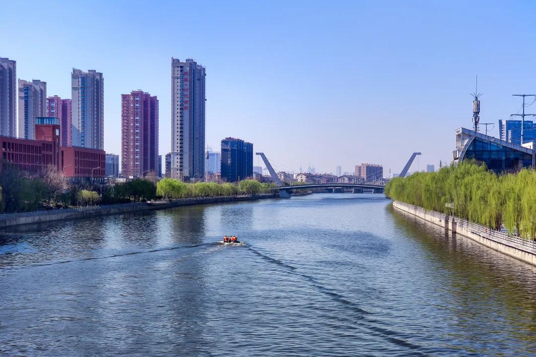 济南疫情防控紧急升级，全面筑牢防线，守护泉城安全