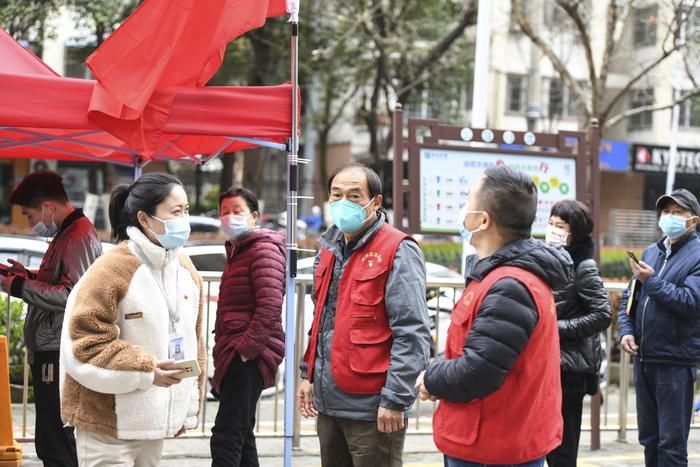 合肥疫情中的社区坚守，一座城市的温度与力量