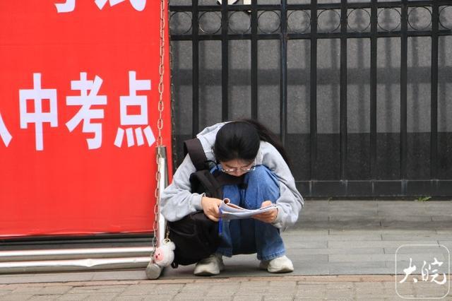 坠落的青春，2018合肥八中学生坠楼事件背后的教育之殇与生命之思