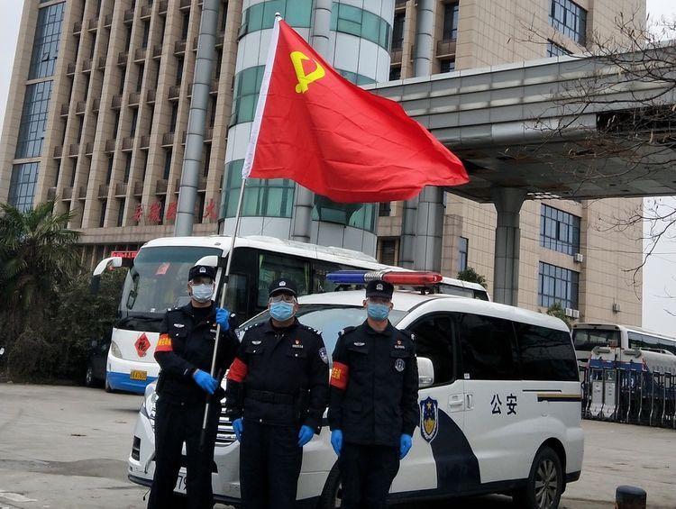 从合肥到成都，疫情下的政府担当与城市温度—两地治理智慧的交相辉映