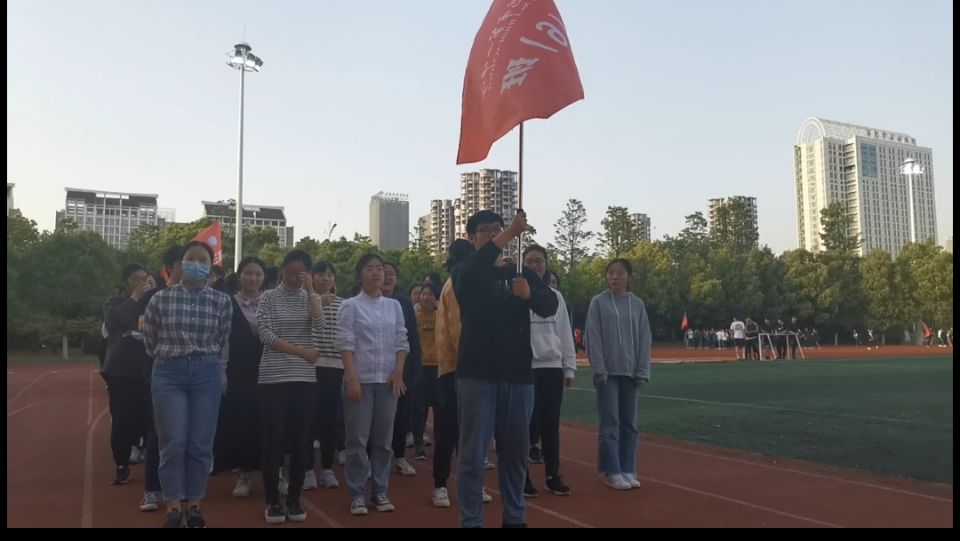 合肥八中坠楼2021，悲剧背后的追问与教育反思