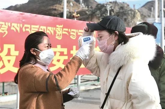 拉萨防疫指挥部通告，高原之城的抗疫坚守与人文温度